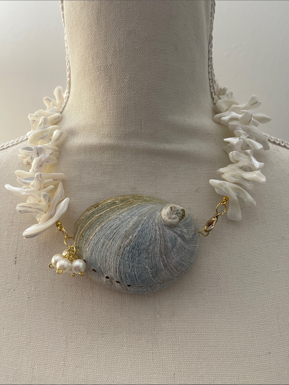 Blue Green Handcrafted White Shell & Pearl Statement Necklace
